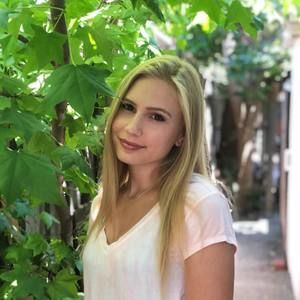 Meet your Posher, Nina